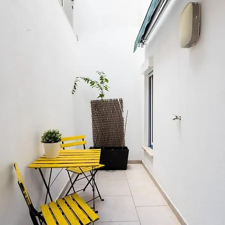 Apartmán Stylish One Bed Oasis In Historic Centre Lisboa